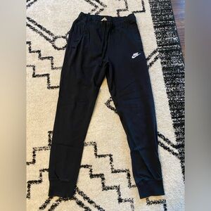 Men’s Nike Light Weight Black Joggers Size Small